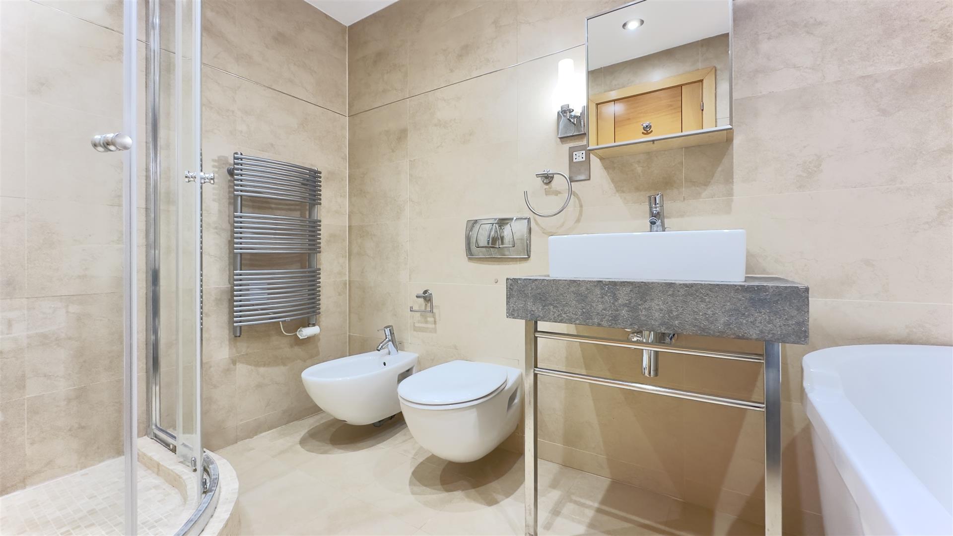 Image of Apartment - 2 Bedrooms - 2 Bathrooms for Rental in Royal Ocean Plaza-Gibraltar, Image 10